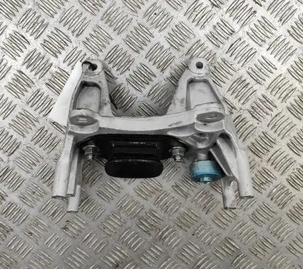 Nissan Qashqai J12 Engine mount bracket 112204BB0A 112546UB1B