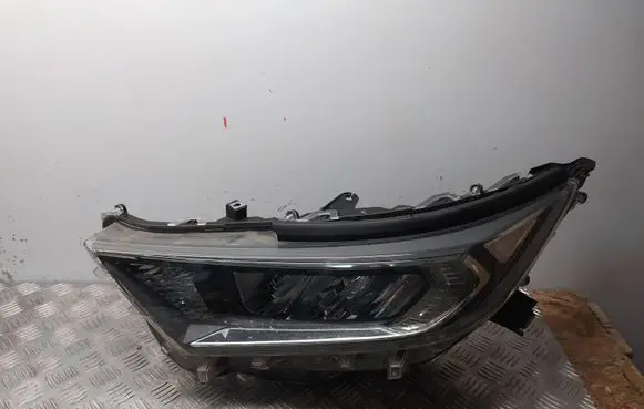 Toyota RAV 4 (XA40) Headlight/headlamp 35087