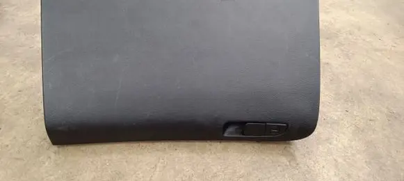 Lancia Thema Glove box set S1TM95DX9AC L0198982DX9AE