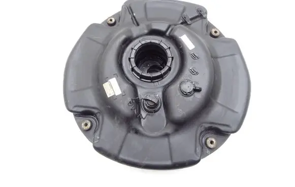 Mercedes-Benz S W221 AdBlue liquid reservoir A2214709401