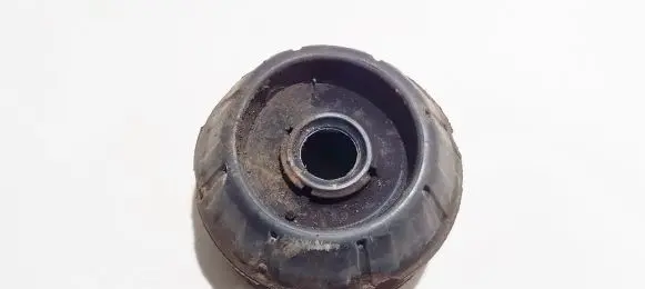 Toyota Urban Cruiser (XP110) Coil spring mount 
