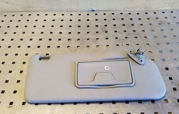 Mitsubishi Outlander Sun visor