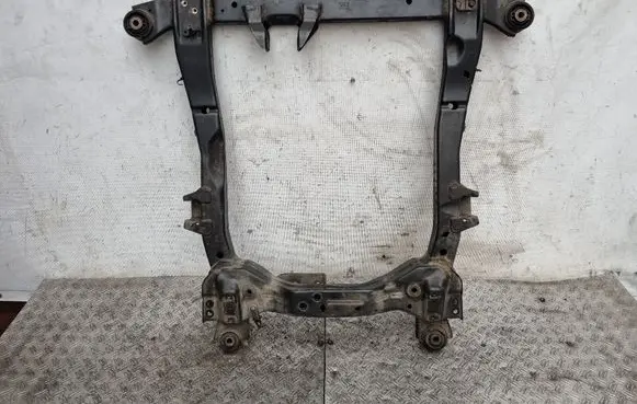 Opel Astra J Front subframe 13327070