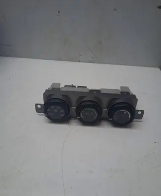 Nissan X-Trail T30 Climate control unit A0200018A04000