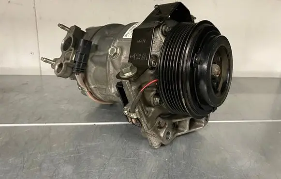Land Rover Range Rover L405 Air conditioning (A/C) compressor (pump) CPLA19D629BH CPLA19D629BE LR068128