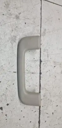 Mitsubishi Outlander A set of handles for the ceiling 