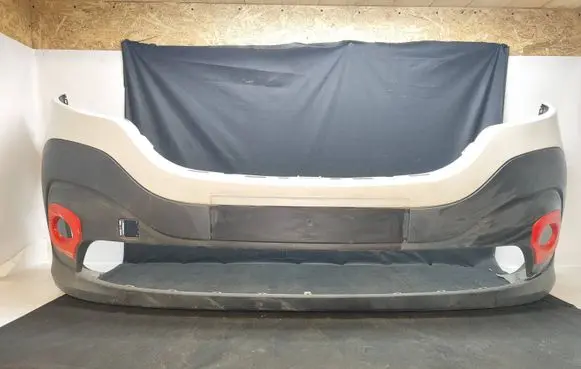 Renault Trafic III (X82) Front bumper 620223380R