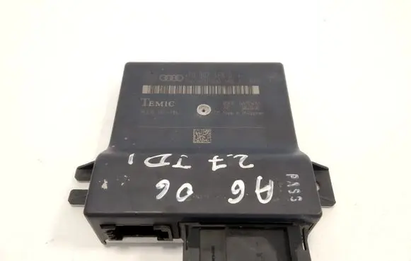 Audi A6 S6 C6 4F Gateway control module 4F0907468D 4F0910468A