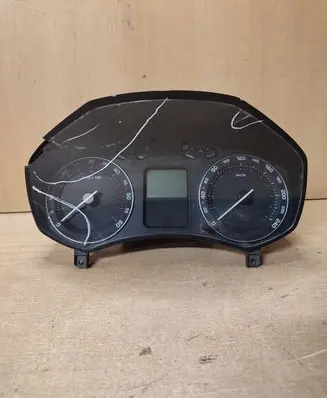 Skoda Octavia Mk2 (1Z) Speedometer (instrument cluster) 1Z0920810D V3560416 SXZ7Z0E2884593