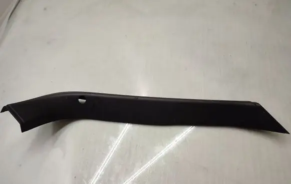 Land Rover Range Rover Sport L320 Tailgate trim DED500051