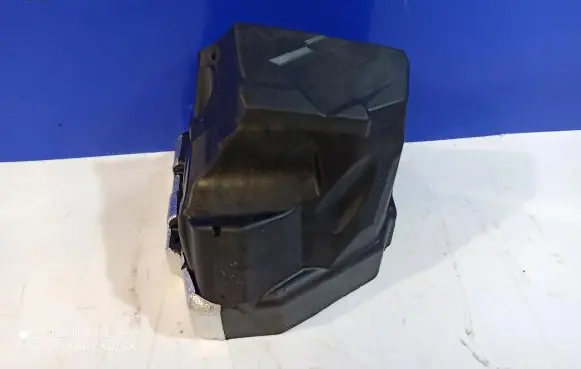 Volvo S60 Heat shield in engine bay 31492821