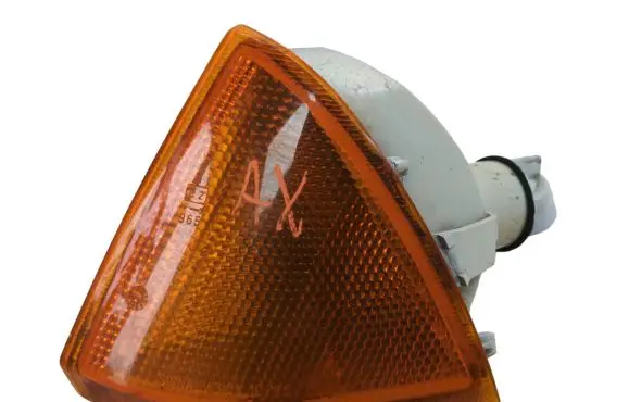 Front indicator light