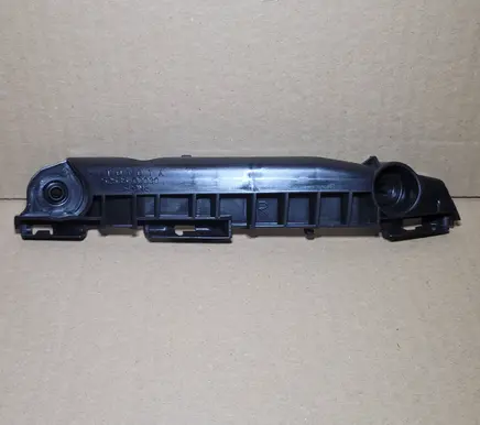 Toyota Yaris Front bumper mounting bracket 525350D030
