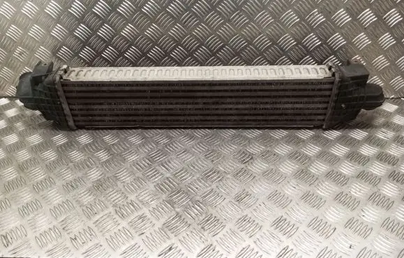 Ford Focus Intercooler radiator 29Y0V200618 3M5H9L440AE