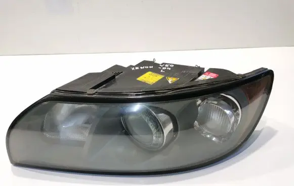 Volvo V50 Headlight/headlamp 30698889 0301198273