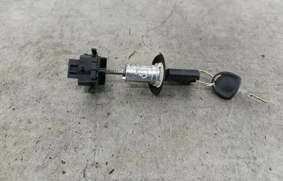Opel Corsa C Ignition lock 