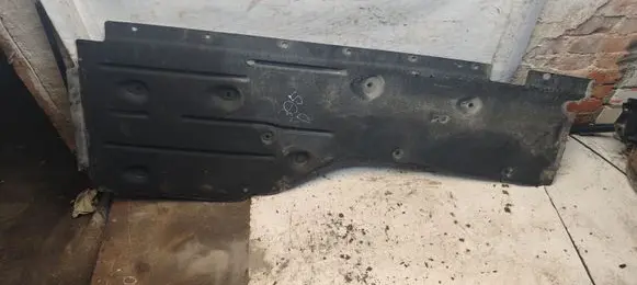 BMW X1 E84 Center/middle under tray cover