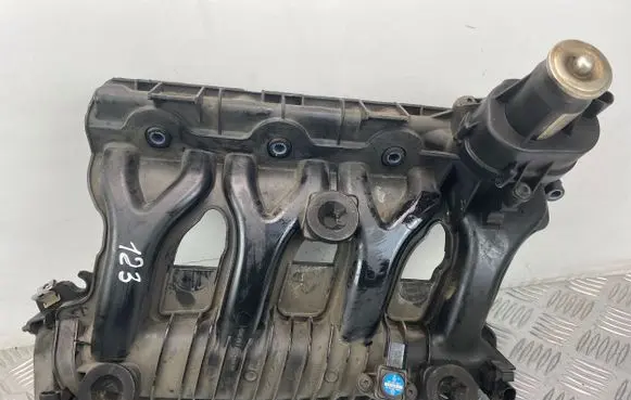 Mercedes-Benz E W212 Intake manifold A2710903037