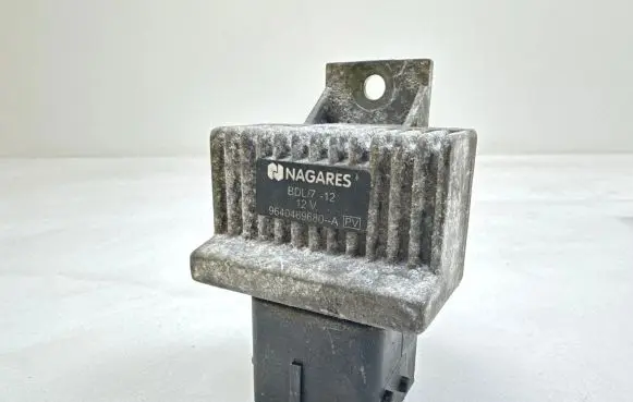 Nissan X-Trail T31 Glow plug pre-heat relay 9640469680A BDI712