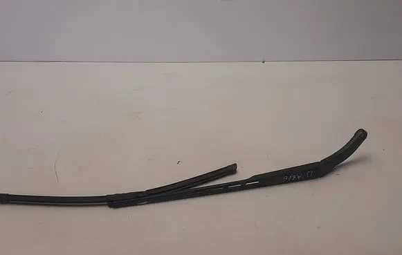 Audi A6 S6 C6 4F Front wiper blade arm