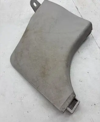 Foot area side trim