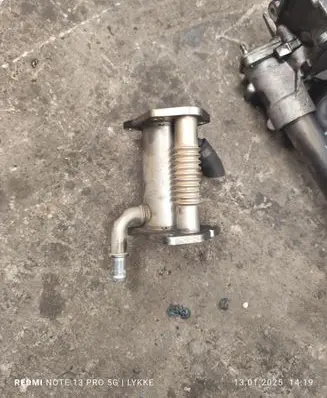 Nissan Qashqai EGR valve cooler 147355713R 230713B 147355713