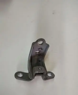 Hyundai Sonata Rear door lower hinge