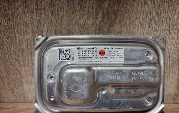 Mercedes-Benz S W223 LED ballast control module A2239000411