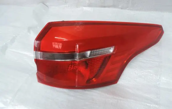 Ford Focus Rear/tail lights F1EB-13404-DB