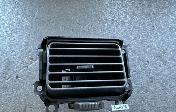 Nissan Patrol Y61 Dash center air vent grill 68761VB000