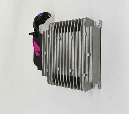 Tesla Model X Sound amplifier 100483310A