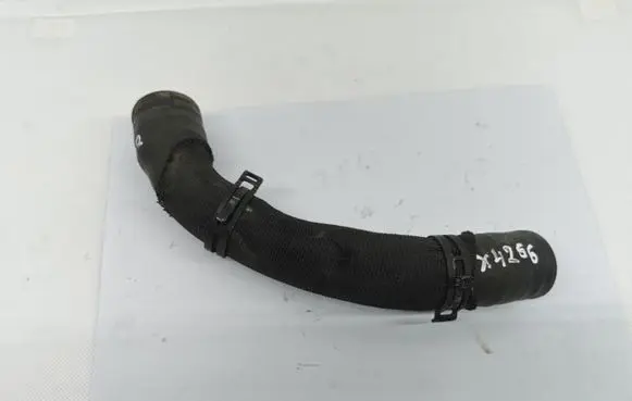 Land Rover Range Rover Velar Engine coolant pipe/hose