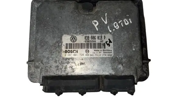 Volkswagen PASSAT B5 Engine control unit/module 038906018P 28SA3504 0281001720