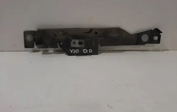 Volvo S90, V90 Fender mounting bracket