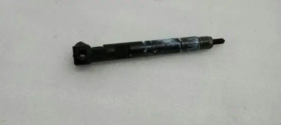 Mercedes-Benz E W212 Fuel injector A6510702387