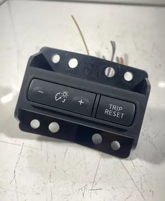 Nissan Qashqai Other switches/knobs/shifts C40228
