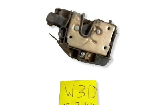Volkswagen Golf IV Rear door lock 12354611554