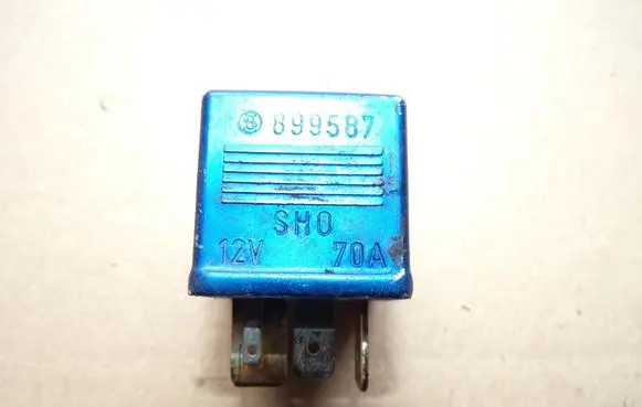 Audi A4 S4 B5 8D Other relay 8A0951253