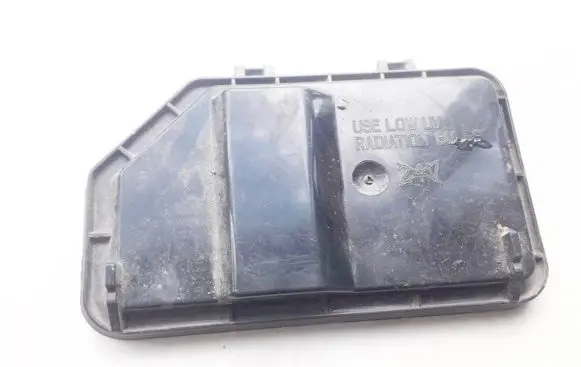 Headlight/headlamp dust cover