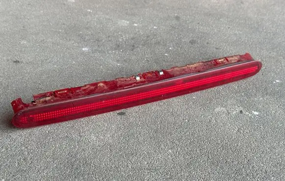 Volkswagen Touran I Third/center stoplight 1T0945097A