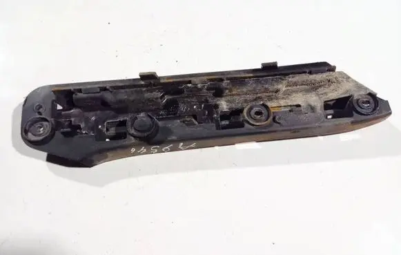 Volkswagen Touran I Front bumper mounting bracket 1t0807049