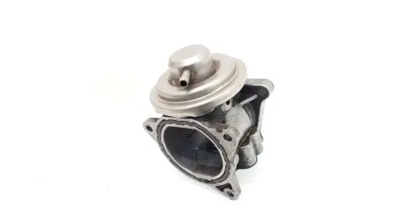 Audi A3 S3 8P EGR valve 038129637D