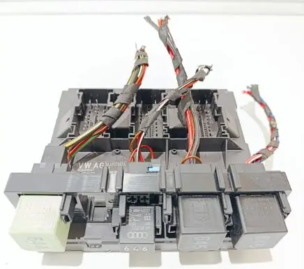 Volkswagen PASSAT B7 Comfort/convenience module 3AA937087A