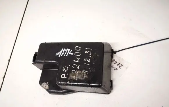 Toyota Avensis Verso Fuse box cover