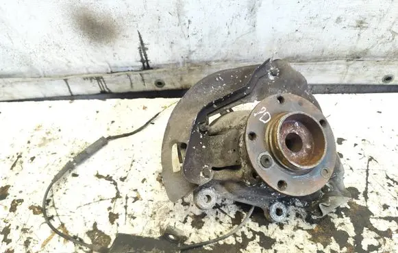 BMW 5 E39 Front wheel hub