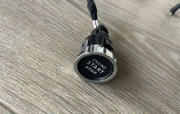Citroen C4 II Engine start stop button switch 9827205180