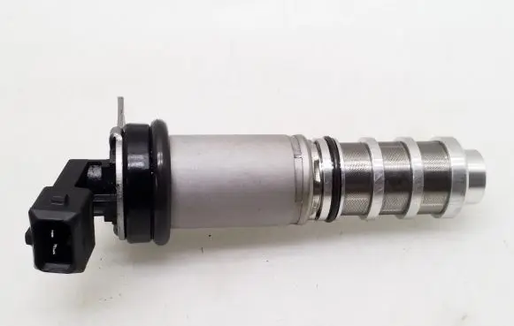 BMW 6 F12 F13 Camshaft vanos timing valve B220852061