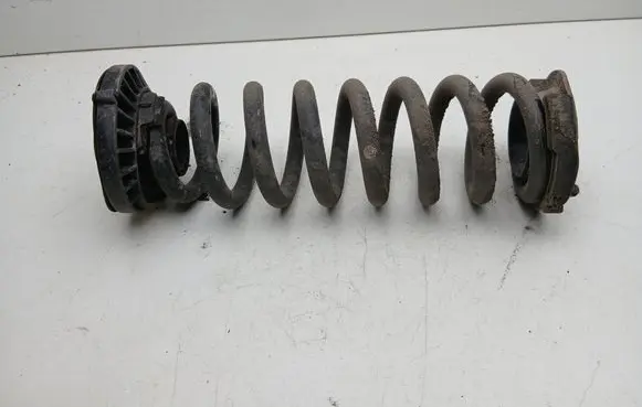 Mercedes-Benz C W205 Rear coil spring A2053280337