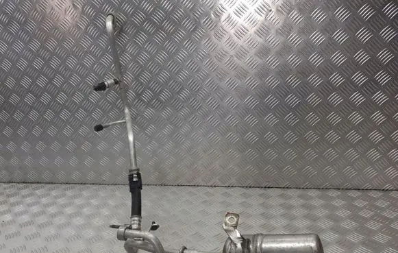 Ford Focus Air conditioning (A/C) air dryer 