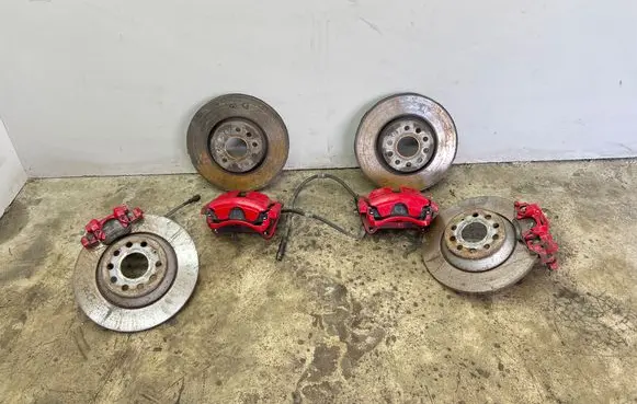 Front brake caliper